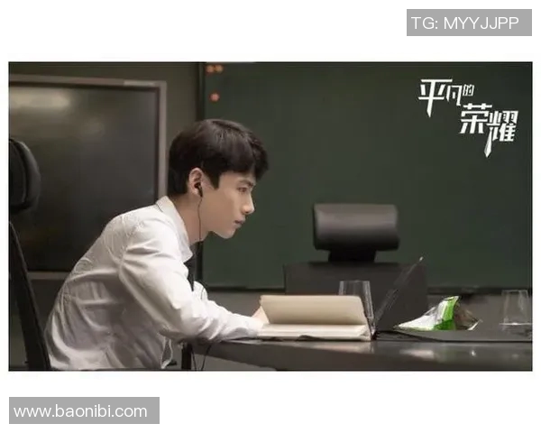 亚当斯的传奇人生与影响力探讨：从平凡到伟大的蜕变之路